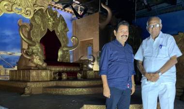 'தர்மபிரபு' படப்பிடிப்பு தளத்தைப் பார்த்து பாராட்டிய இயக்குநர் மேதை எஸ்.பி.முத்துராமன் 