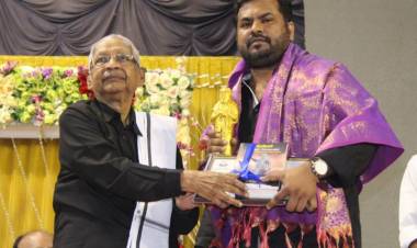 இளைஞர்கள் மத்தியில் பெரியார் செல்வாக்குடன் இருக்கிறார் - இயக்குனர் மீரா கதிரவன்