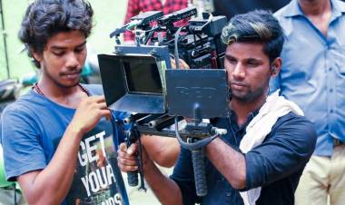 டீன் ஏஜில் கேமராமேன் ஆன கவின் ராஜ்!