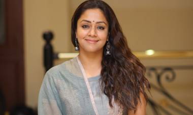 பிரபல நடிகையை பாராட்டிய ஜோதிகா 