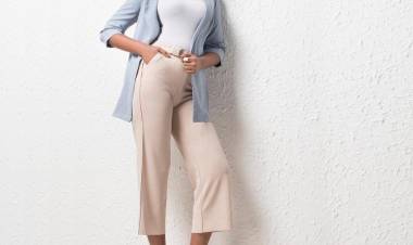 Gorgeous in professional attire  Actress ShrutiReddy