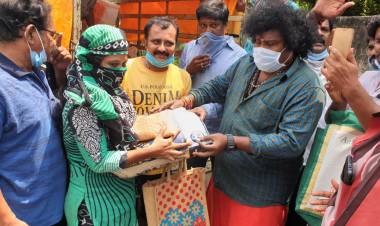 Actor YogiBabu donates 1250 kg of Rice
