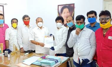 தென்னிந்திய திரைப்பட மற்றும் தொலைக்காட்சி தயாரிப்பாளர்கள் சங்கம் அமைச்சர் திரு கடம்பூர் ராஜுவை சந்தித்தனர்