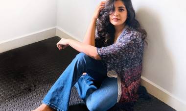 @mohan_manjima looking beautiful in her casual photoshoot