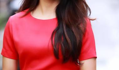 Actress #AmrithaAiyer looks beautiful in these recent pictures of her. 