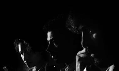 Full album from 5pm today #Andhaghaaram @Atlee_dir