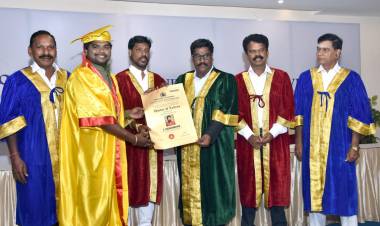 ‘உங்க ஒர்க் எல்லாமே பாசிட்டிவா இருக்கு’ ; டி.எஸ்.கேவை அழைத்து பாராட்டிய தனுஷ்