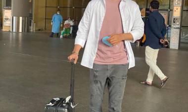 Actor @iamharishkalyan surely knows how to rock the airport look.