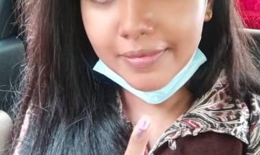 Actress @Riythvika casted her vote today for #TNAssemblyElections2021