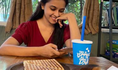Check out the simple and elegant still of Actress #SriDivya taken on her birthday