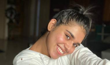 Actress #Meenakshigovindarajan never forgets to wear her smile.