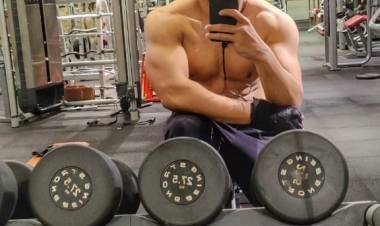 .@AlluSirish sports in new sexy fitness avtar  Surely gives us all some lockdown fitness goals.