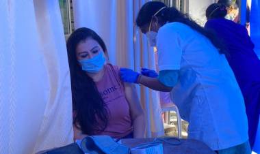 Actres சோனா கொரோனா தடுப்பூசி இன்று போட்டுக்கொண்டார்