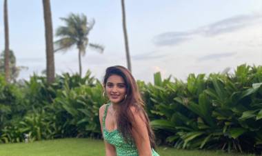 Beautiful #NidhhiAgerwal Post Pack Up Pictures @AgerwalNidhhi 