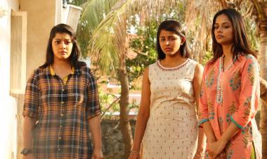 மக்கள் பிரச்சினைக்காக களத்தில் இறங்கும் 4 கதாநாயகிகள்