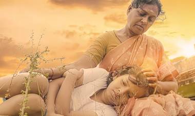 Here is the Lyrical video #ThangamThangam from #Kazhumaram presented by Manasvi Prod Anjali.