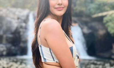 Happy Birthday Charming Beauty Actress @PriyaAnand 