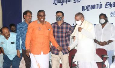 “பத்மவிபூஷண்” பாடும் நிலா திரு.S.P.பாலசுப்ரமணியம் அவர்களின் முதலாம் ஆண்டு நினைவு அஞ்சலி திரைப்பட இசைக்கலைஞர்கள்  சங்க வளாகத்தில் “பத்மவிபூஷண்” “இசைஞானி” இளையராஜா அவர்களின் தலைமையில் நடைபெற்றது. 