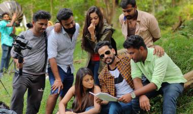 இளைஞர்களின் சாகசங்களும், பேய்களின் அட்டகாசமும் நிறைந்த ‘கஜானா’!