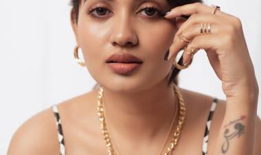 Positive week ahead #MondayMotivation @teju_ashwini_ recent photoshoot images 