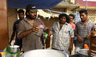 இயக்குனர் பா.இரஞ்சித் தயாரிப்பில் கவனத்தை ஈர்க்கும் யோகிபாபு வின் பொம்மை நாயகி பிப்ரவரி 3 வெளியீடு.