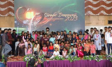 திருச்சியில் கடந்த ஞாயிறன்று பிஎஸ்ஆர் டிரஸ்ட் சார்பாக நடைபெற்ற 1000 குழந்தைகளுக்கு தீபாவளி பரிசுகள் வழங்கும் விழா கலையரங்கத்தில் வெகு விமர்சையாக நடைபெற்றது.  