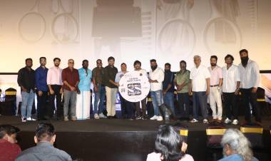 'சிங்கப்பூர் சலூன்’ டிரெய்லர் வெளியீட்டு விழா!