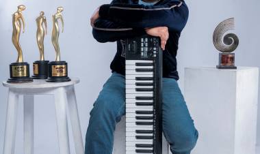 தளபதி விஜய் நடிக்கும் 'கோட்' படத்திற்காக மறைந்த பாடகி பவதாரிணியின் குரலுக்கு செயற்கை தொழில்நுட்பத்தின் மூலம் உயிரூட்டியுள்ள கிருஷ்ண சேத்தனின் 'டைம்லெஸ் வாய்சஸ்' ஸ்டார்ட் அப் நிறுவனம்