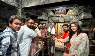 'தி இந்தியா ஹவுஸ்' படத்தின் தொடக்க விழா ஹம்பியில் பூஜையுடன் தொடங்கியது, இப்படத்தின் படப்பிடிப்பு இன்று முதல் தொடங்குகிறது.