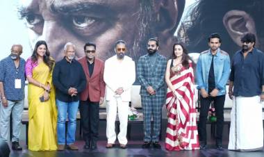 தக் லைஃப் - முதல் பாடலை கமல் ஹாசன், மணி ரத்னம், ஏ.ஆர். ரஹ்மான், சிலம்பரசன் டி.ஆர், மற்றும் த்ரிஷா வெளியிட்டார்கள்.