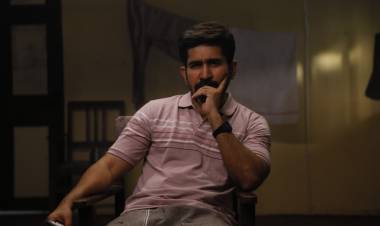 Shakthi Thirumagan Cast & Crew - Stills