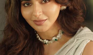 swarya Menon Stills find Below