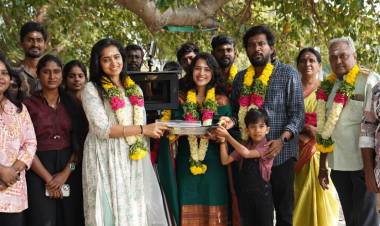 *டஸ்கர்ஸ் டென் பிக்சர்ஸ் வழங்கும் ‘வெள்ளகுதிர’ பட புகழ் சரண்ராஜ் செந்தில்குமார் இயக்கத்தில் கோமலி பிரசாத் நடிக்கும் ’மண்டவெட்டி’ திரைப்படத்தின் படப்பிடிப்பு பூஜையுடன் துவங்கியது!*