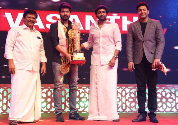 V4 எம்.ஜி.ஆர் - சிவாஜி விருது வழங்கும் நிகழ்ச்சி 2019 (ஸ்டில்ஸ்)