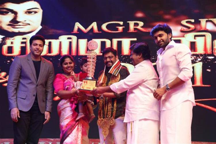 V4 எம்.ஜி.ஆர் - சிவாஜி விருது வழங்கும் நிகழ்ச்சி 2019 (ஸ்டில்ஸ்)