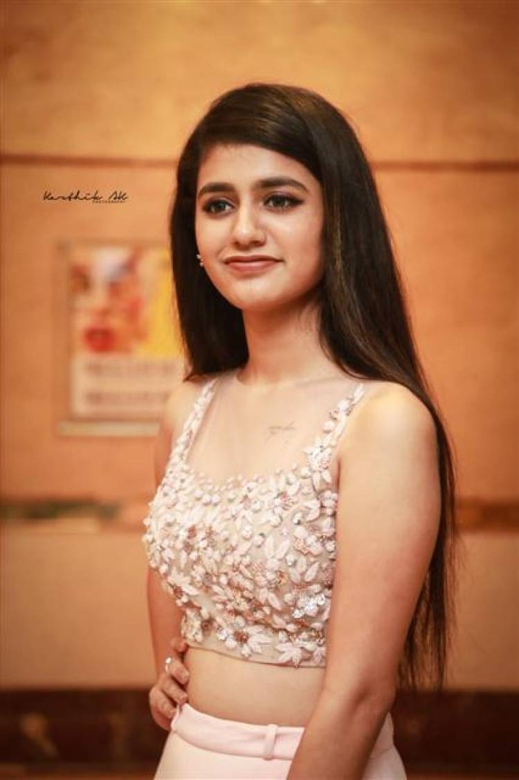 "Oru Adaar Love" Audio Launch Stills 