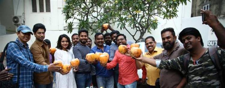 தன் பிறந்தநாளை புதுமையான முறையில் கொண்டாடிய நடிகர் ஆரி