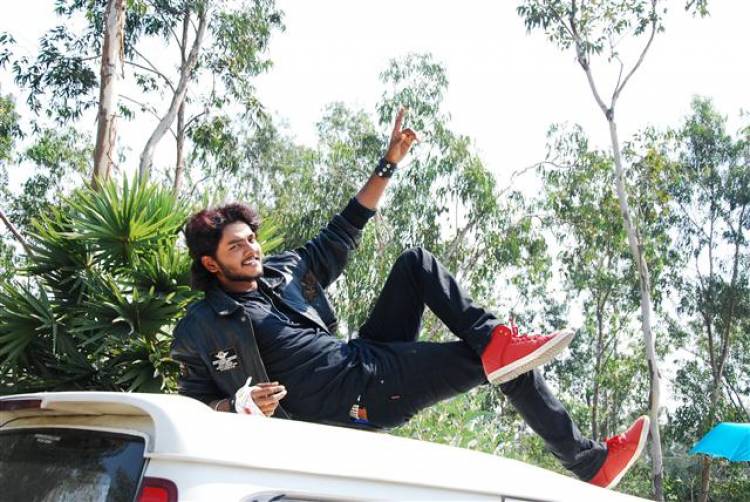 Spot - Tamil Movie Stills