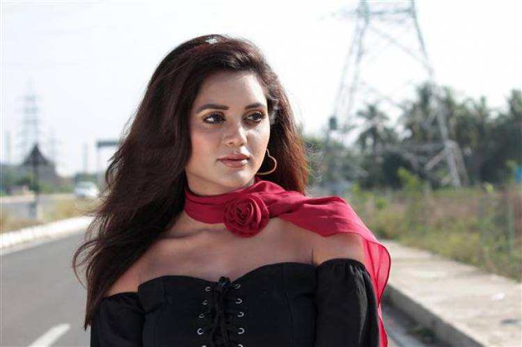 Spot - Tamil Movie Stills