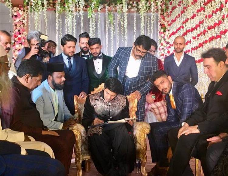 Actor Arya and Sayyesha Wedding Stills