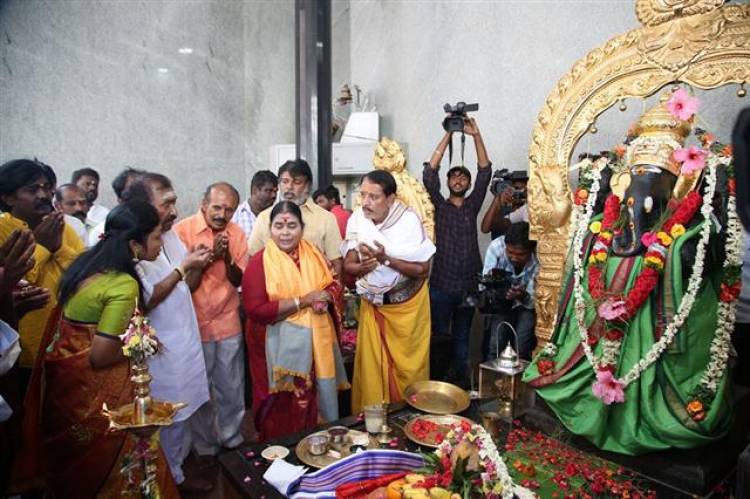 "மன்னார் அன்ட் கம்பெனி" - Movie Pooja Stills