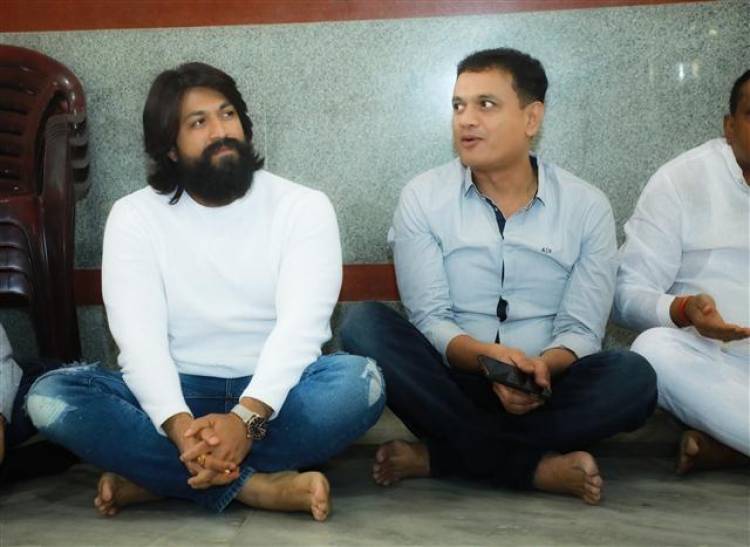 "KGF Chapter 2" Movie Pooja Stills