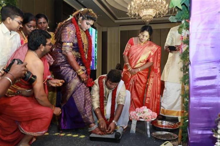 Abinaya Parthiban and Naresh Karthik Wedding Stills