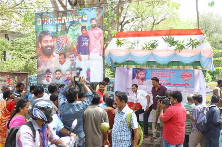 ஜெய்வந்த் சைதய் குப்பம் ரோடு மக்களுக்காக இன்று மோர் பந்தல் அமைத்தார்