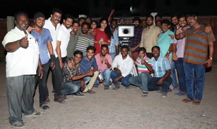 ‘டைம்லைன் சினிமாஸ்’ சுந்தர் அண்ணாமலை தயாரிப்பில், விக்ரம் ஸ்ரீதரன் எழுதி, இயக்கும் ‘ரெட்ரம்’ 
