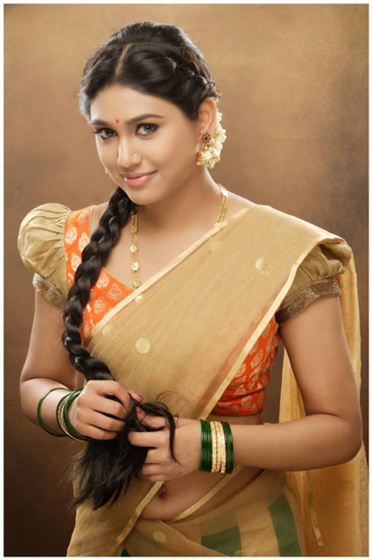 Actress Manisha Yadhav Stills
