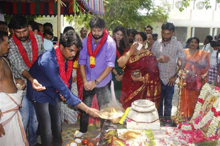 "Ennai Sudum Pani" Movie Pooja Stills
