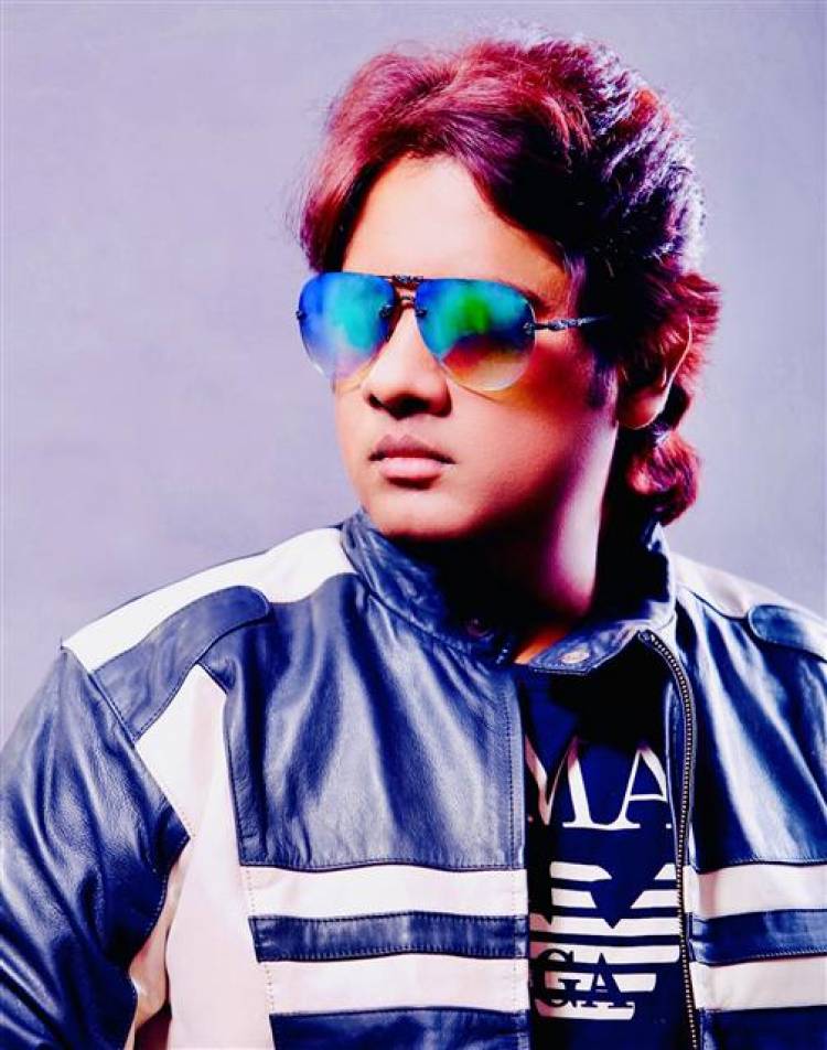 Actor Manie Stills