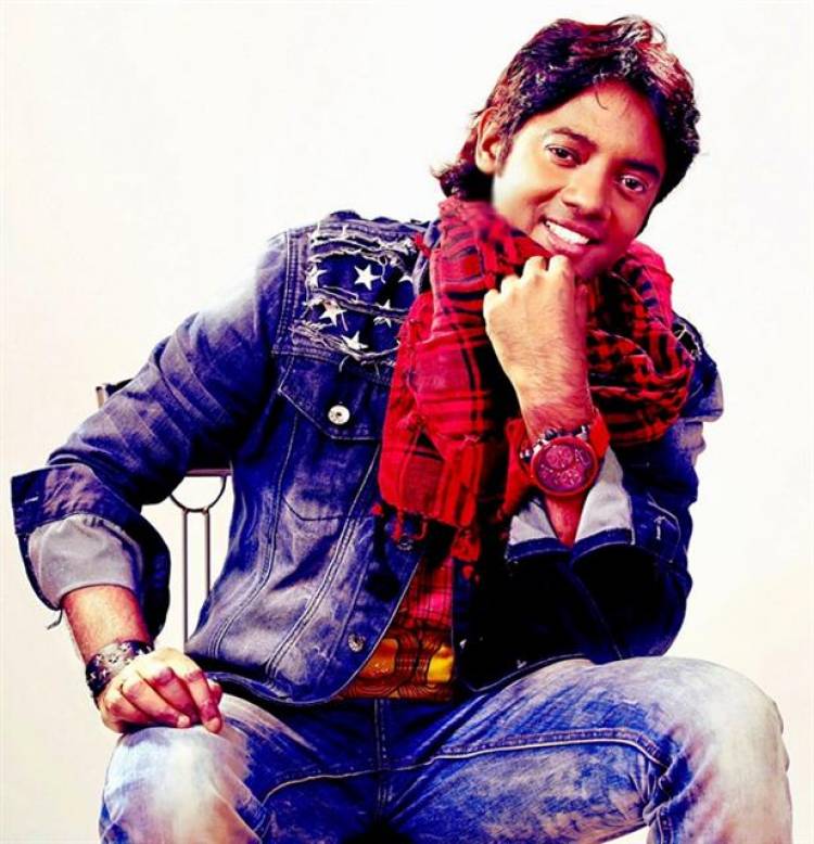 Actor Manie Stills