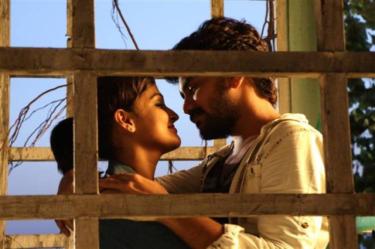 "Natpunaa Ennanu Theriyumaa" Movie New Stills